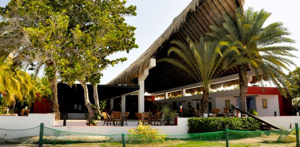 Paradise Coche Hotel