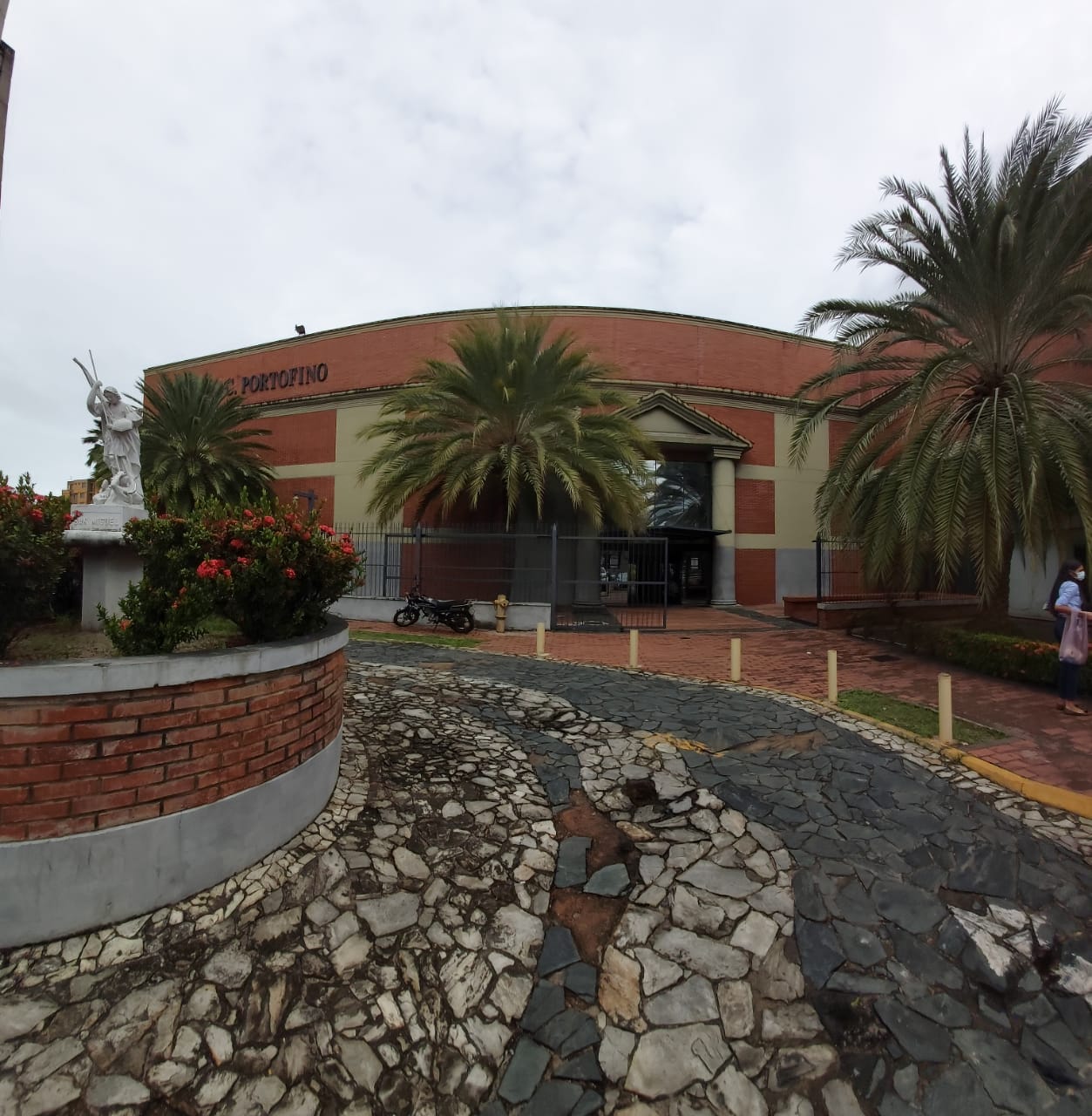 Portofino Plaza Hotel